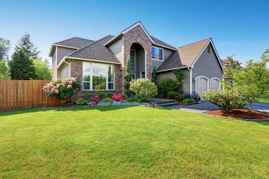 admin/propertyImage/360_F_118465200_0q7Of6UnbA8kDlYEe3a4PuIyue27fbuV.jpg